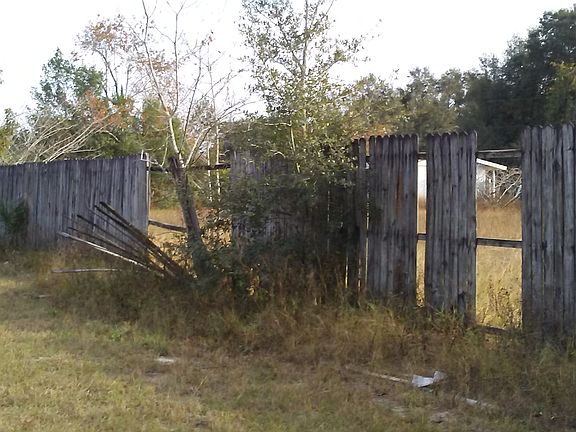 3rd image of 16094 Sarasota St
