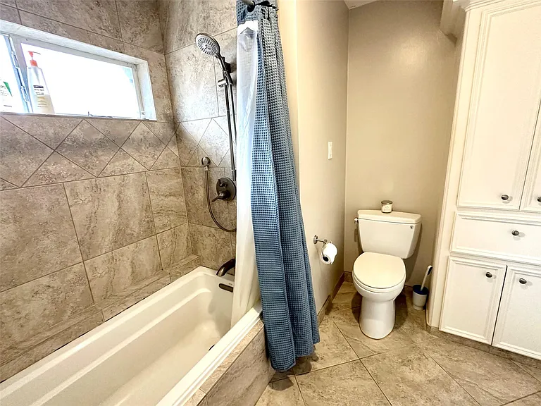 3311 Oakland Dr — Photo 32