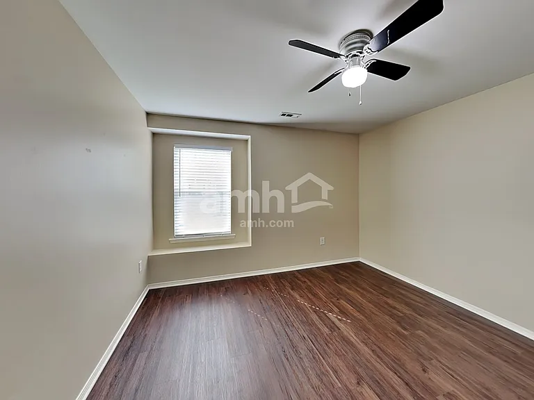 427 Bougainvillea Ct — Photo 13