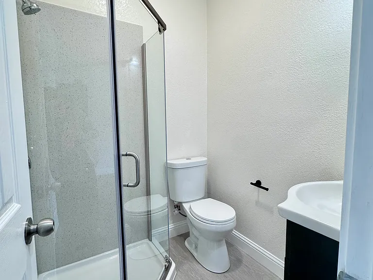 876 S 9th St — Photo 11