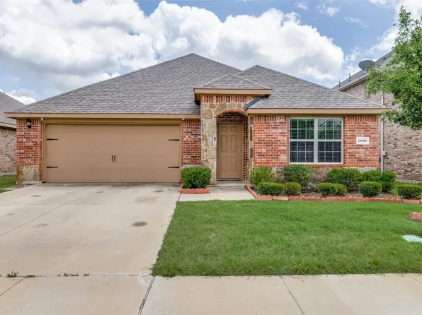 1030 Sadie St, Terrell, TX 75126