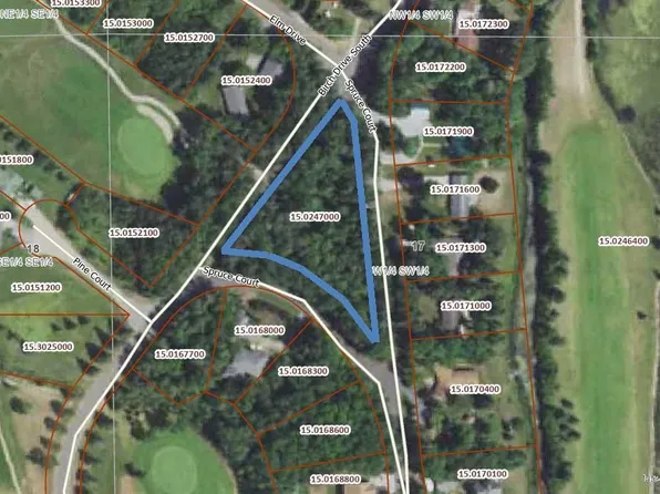 Birch Dr S, Warroad, MN 56763