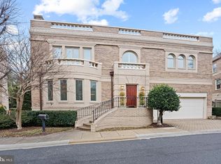 4712 Foxhall Cres NW, Washington, DC 20007