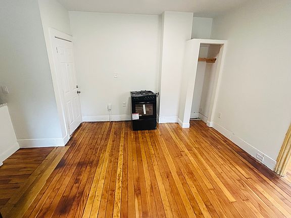 2nd image of 326 Cranston St #2A