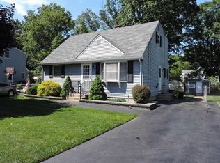 10 Andrea Ln, Hamilton, NJ 08619
