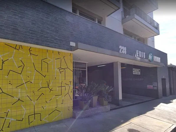 238 S Arroyo Pkwy, Pasadena, CA 91105