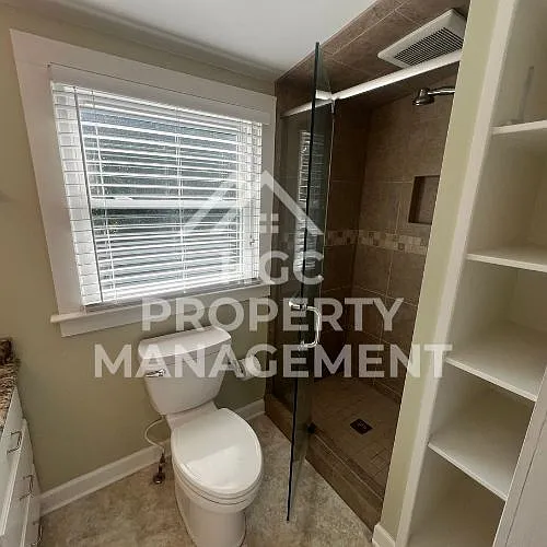 527 Patrick St — Photo 30