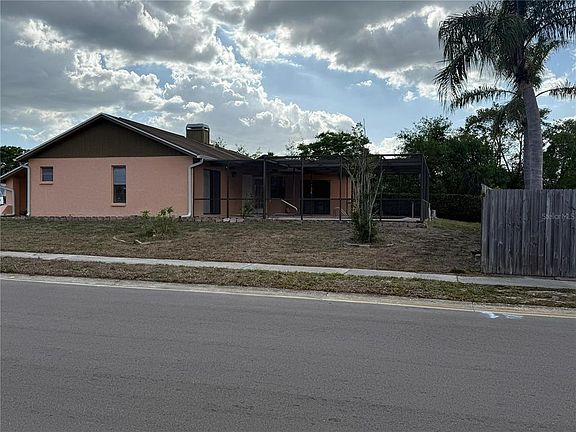 5th image of 8035 Laurel Vista Loop