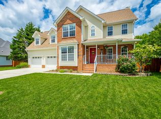 7915 Prince Dr, Ooltewah, TN 37363