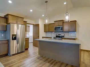 440 Odyssey Ct, Oregon, WI 53575