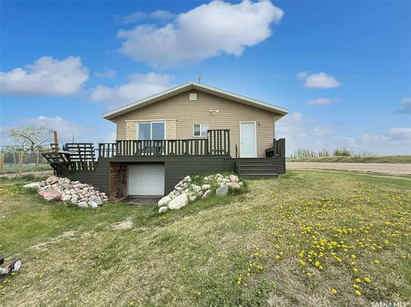 800 Railway AVENUE, Webb, SK S0N 2X0