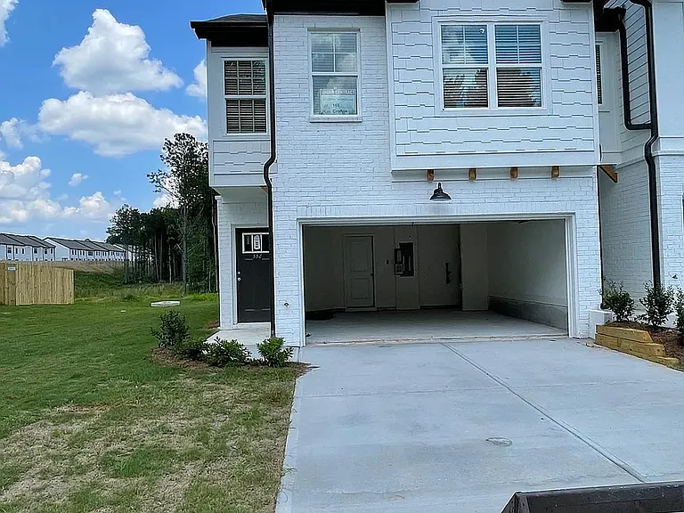 332 Auburn Valley Way — Photo 2