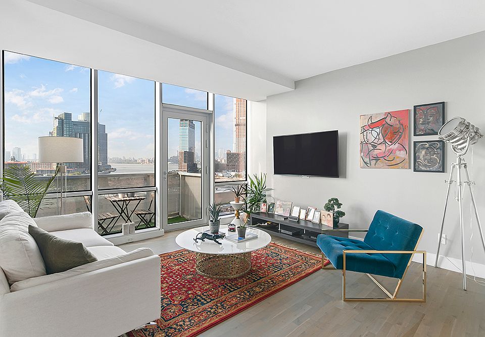 1st image of 5-19 Borden Ave #3-G