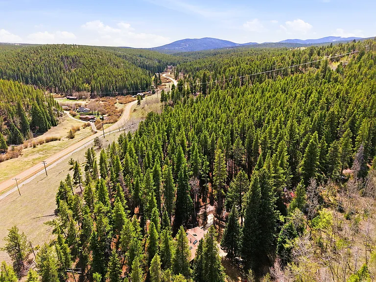 2299 S Beaver Creek Rd — Photo 33