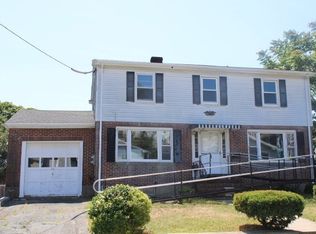 3 Gaffney St, Gloucester, MA 01930