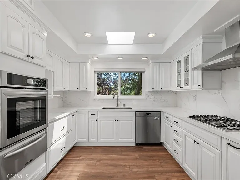 3813 Eddingham Ave — Photo 11