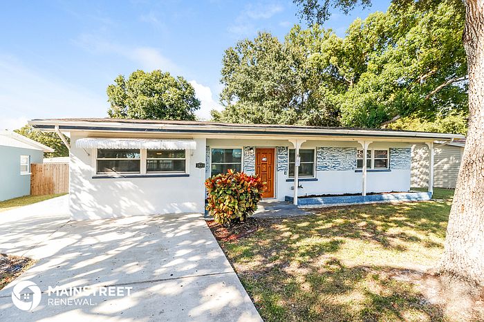 1st image of 2985 Englewood Dr