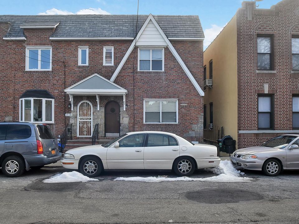 1st image of 2137 32nd St