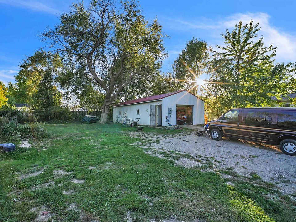 1st image of 2030 James Ave