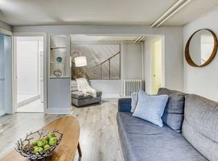 223 W 13th Ave #1, Vancouver, BC V5Y 1W1