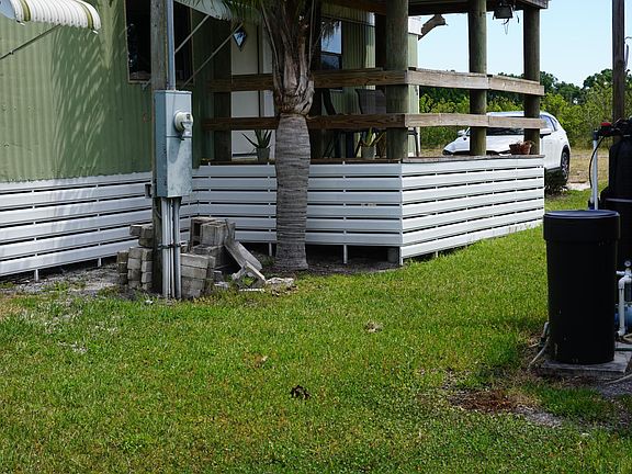 Side Profile With Meter.
Water Hookup