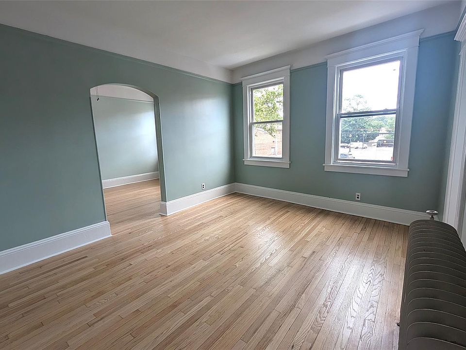 1st image of 632 Middle Neck Rd Floor 2
