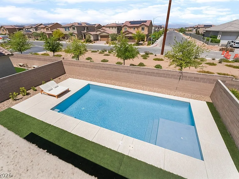 3952 Henny Ave — Photo 40