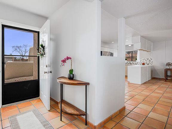 4th image of 2533 Camino Estribo