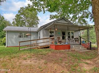 311 Mount Paran Loop, Jacksboro, TN 37757
