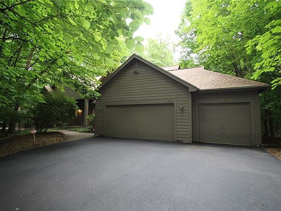 2nd image of 1223 Wellington Dr