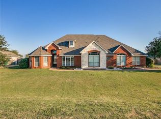 2212 Builder Rd, Crowley, TX 76036