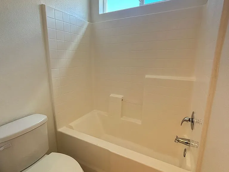 2416 W Valley Vis — Photo 22
