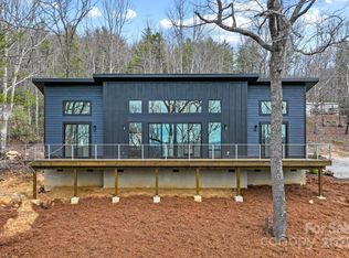 14 Bobcat Ln, Fairview, NC 28730