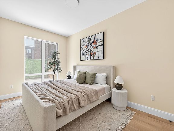 5th image of 222 16th St #3C