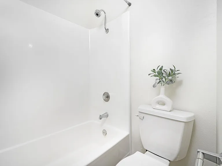 Antone Apartments — Photo 49