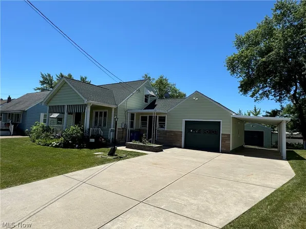 830 Gary Ave, Girard, OH 44420