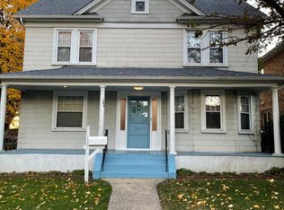 122 Chaffee Ave #A, Albertson, NY 11507