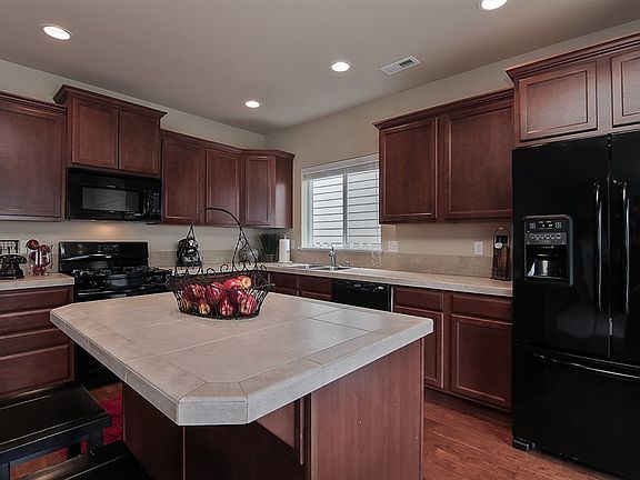 3rd image of 603 195th St SE