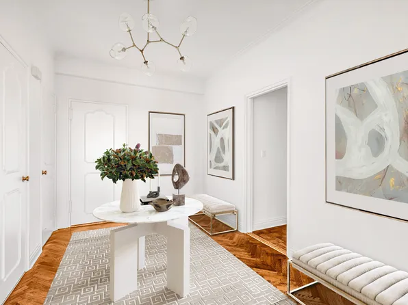 923 Fifth Avenue image 6 of 11