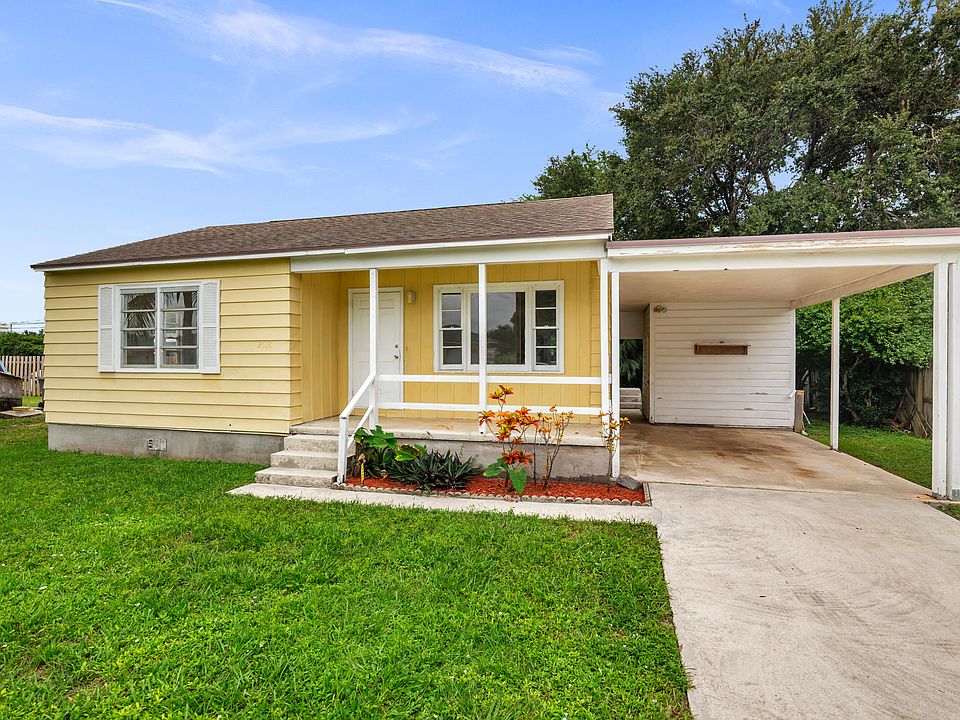 1st image of 2518 N Genessee Avenue