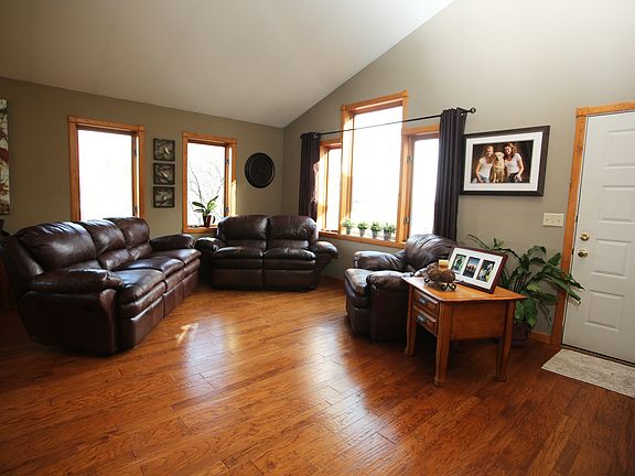 Main Floor Living Rm