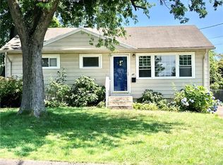 88 Aircraft Rd, West Haven, CT 06516