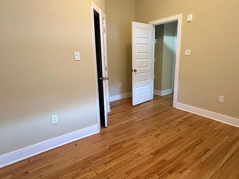 330 Cecil B. Moore Ave — Photo 32