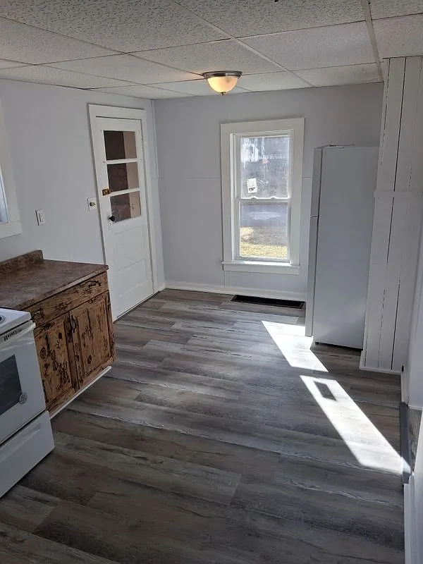 2 bed, 1.0 bath, 1225 sqft, $1,500 — Photo 4