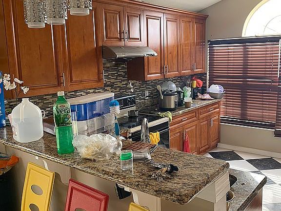3rd image of 1345 Sierra Cir