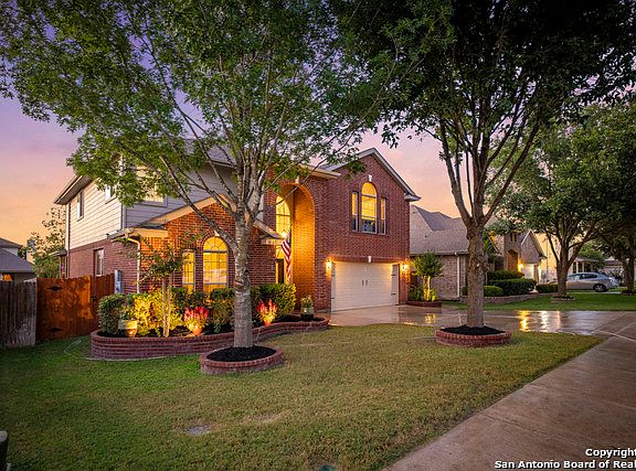 2nd image of 2641 Cloverbrook Ln