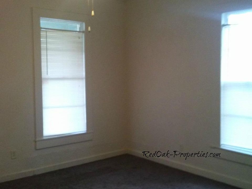 2nd image of 804 Calhoun Ave