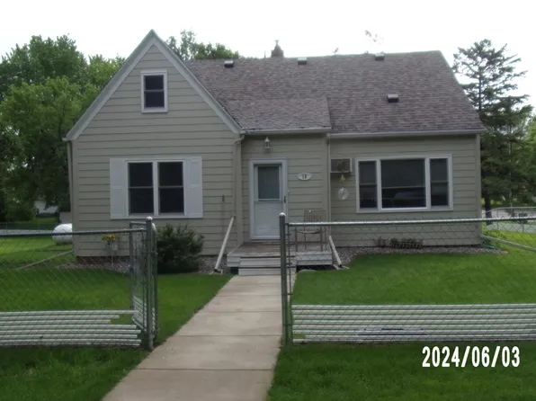 19 7th Ave SE, Elbow Lake, MN 56531