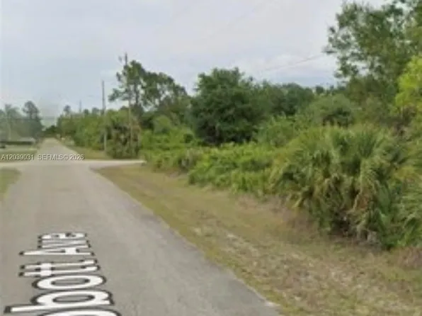 220 NE Abbott Ave, Lehigh Acres, FL 33936