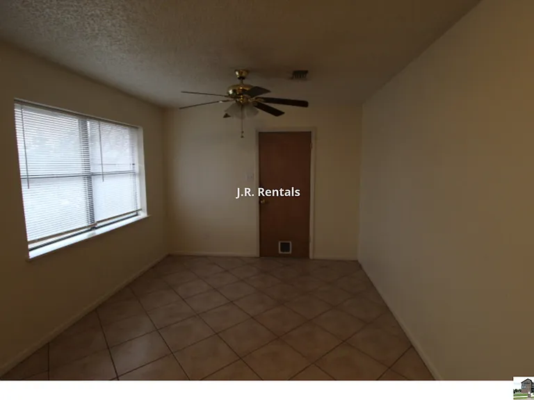 703 Traci Dr — Photo 26